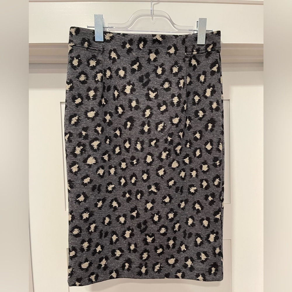 LOFT Animal Print Pencil Skirt in Gray and Cream
